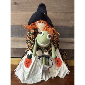 Wanda’s Heart Witch With Frog 17”